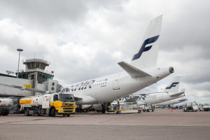 Under coronaläget ger Finnair sina kunder möjlighet att avgiftsfritt omboka resedagen fram till slutet av november. Yleiskuva