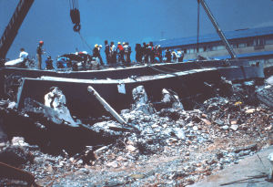 Mexico Citys raserade centralsjukhus, 1985. Mexico Citys centralsjukhus som raserades av jordskalvet 1985.