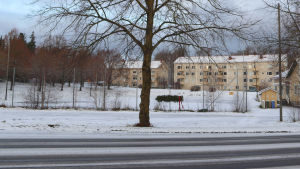 Gula hus och höghus i Pargas