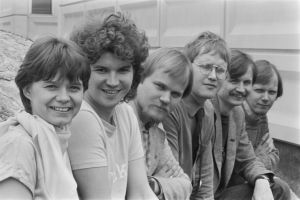Rockradion toimittajat vuonna 1982: Outi Popp, Tero Liete, Juha Tynkkynen, Heimo Holopainen, Jake Nyman ja Jukka Haarma. 