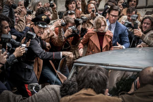 Michelle Williams ja Mark Wahlberg All the Money in the World -elokuvassa. Michelle Williams ja Mark Wahlberg All the money in the world -elokuvassa.
