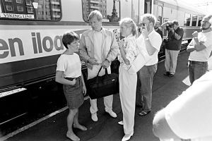 Siskon ja sen veljen kuvauksissa (1985).