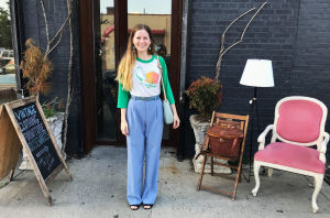 Elizabeth Schad kiertelee säännöllisesti New Yorkin Vintage-kauppoja. Elizabeth Schad