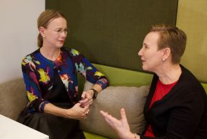 Susanna Pettersson, nybliven chef för Nationalmuseum, minns tillbaka på hösten 2015 tillsammans med Paula Salovaara. Paula Salovaara diskuterar med Susanna Pettersson i radioprogrammet Paula möter.