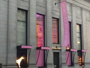 Pop up-museet The Museum of Ice Cream öppnade sommaren 2016 och har sedan dess lockat sextusen människor per dag. Museet "Museum of Ice Cream" i San Fransisco i december 2017.