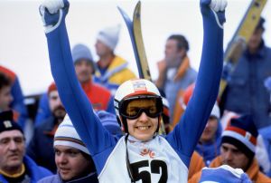 Matti Nykänen jublar i OS i Sarajevo 1984.