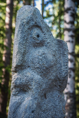 Skulptur i sten.
