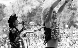 Michael Monroe on esiintynyt Ruisrockissa jo 18 kertaa. Tässä Hanoi Rocksin kanssa vuonna 1983. Hanoi Rocks -yhtye esiintymsäsä Ruisrockissa 1980-luvulla.