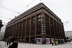 Stockmann meddelade i dag på måndagen om att koncernen säljer sin legendariska fastighet i Helsingfors. Stockmanns varuhus i Helsingfors.