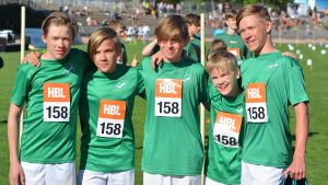 Seminarieskolans vinnarlag på 5x80 meter. Seminarieskolans vinnarlag i Stafettkarnevalen