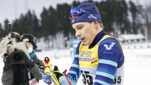 Alexander Ståhlberg är ett stort löfte i finländsk längdåkning. Alexander Ståhlberg efter världscupen i Lahtis 2021.