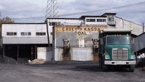 Casey-Kassa Coal är ett av få kolföretag som finns kvar i Luzerne County. Casey-Kassa Coal i Luzerne County, Pennsylvania