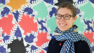 Elissa Eriksson är konstnär och konstlärare. Elissa Eriksson, Myrbacka tågstation 18.3. 2015
