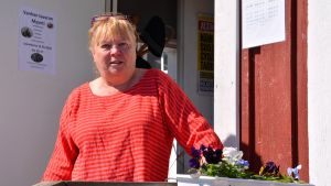 Anne Tuominen har följt den över tre månader långa processen. Caféinnehavaren för Hammars Seo - Anne Tuominen - i Borgå