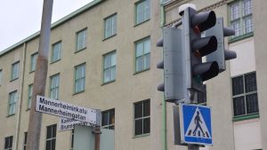 Gatukorsningen Brunnsgatan-Mannerheimgatan är den enda korsningen i Borgå där trafikljusen är mörka. Gaturkorsning Brunnsgatan/Mannerheimgatan i Borgå