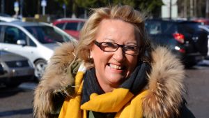 Apotekare Rauni Kajaani tycker att Vårberga behöver utvecklas inom den kulturella sektorn. Apotekaren i Vårberga - Rauni Kajaani