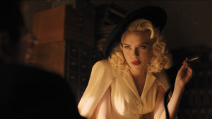Scarlett Johansson i bröderna Coens nya film Hail, Caesar. Scen ur bröderna Coens film Hail, Caesar