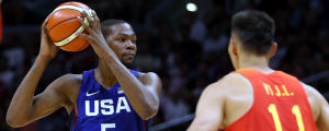 Kevin Durant spelade för USA i OS-turneringen i Rio. Kevin Durant leder USA:s herrar i basketturneringen.