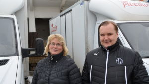 Yvonne Wentjärvi-Granlund och Petri Kuivamäki. Yvonne Wentjärvi-Granlund och Petri Kuivamäki på Piccolo i Vasa.