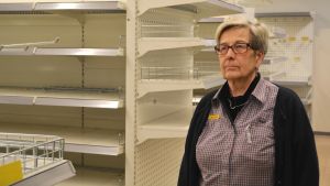 Köpman Benita Liman. Benita Liman sista dagen på jobb 27.10.17 i K-marketbutiken i Hindhår, borgå