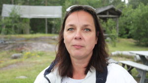 Långa körsträckor och många färjförbindelser gör soptransporten dyr i Pargas skärgård, säger Cati Huhta vid Åbonejdens avfallsservice. cati huhta vid åbonejdens avfallsservice