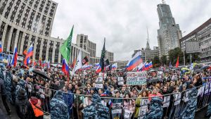 Tiotusentals människor deltog i demonstrationen i Moskva den 10 augusti. Demonstration i Moskva 10.8.2019