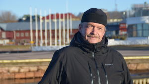 Torbjörn Ekholm anser att det är stadens skyldighet att ha säkerhetsarrangemangen på det torra innan Poker Run får ordnas igen. Torbjörn Ekholm