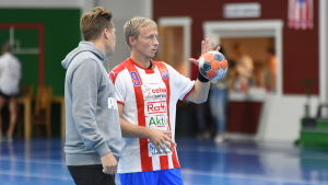 Samarbetet mellan den spelande tränaren Andreas Rönnberg och Jac Karlsson har fungerat fint. Jac Karlsson och BK-46-tränaren Andreas Rönnberg.