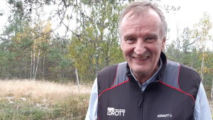 Mikael Ingberg är ursprungligen från Tenala, i dag bosatt i Ingå. De senaste fem åren har han varit torgförsäljare i Bromarv tillsammans med sin fru. Därför känner han sig också som Bromarvbo. I Bromarv finns också familjens sommarställe. Mikael Ingberg har tidigare bland annat varit vd för Samfundet Folkhälsan 1998-2002 och vd för Aktia sparbank 2002-2008. Mikael Ingberg.