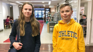 12 år gamla Maja Korhonen och Pontus Eriksson kom till provfilmningen tillsammans. Två barn på Grand