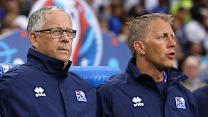 Lars Lagerbäck och Heimir Hallgrimsson ledde tillsammans Island till EM-kvartsfinal. Lars Lagerbäck och Heimir Hallgrimsson, EM 2016.