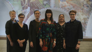 Författarna till #Metoo - vallankumous Merja Pentikäinen, Raija Talvio, Eva-Maria Koskinen, Heidi Lindén, Katariina Ilmaranta och Mari Mantela. Bild på Merja Pentikäinen, Raija Talvio, Eva-Maria Koskinen, Heidi Lindén, Katariina Ilmaranta och Mari Mantela.