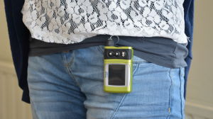 Diabetespatienterna får skräddarsydd vård. En insulinpump har underlättat Marias vardag.