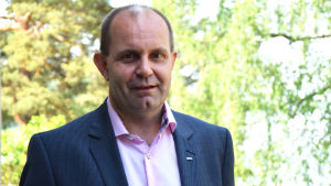 Christer Holmlund är Finlands svenska lärarförbunds ordförande. Christer Holmlund