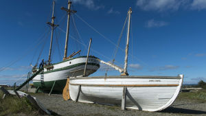 Replika av livbåten James Caird som Shackleton seglade till Sydgeorgien med Replika av livbåten James Caird som Shackleton seglade till Sydgeorgien med