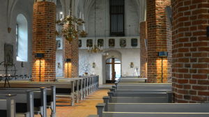 Den nya planen för småbarnspedagogik sätter inte stopp för kyrkobesök. Kyrkan i Kimito.