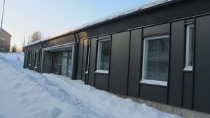 Vasa har gått igenom NIMBY-debatter förut. Inte minst då man fattade beslut om var Aaltohemmet skulle placeras var det många som gav uttryck för en ovilja att få hemmet som granne. Missbrukarhemmet Vågen i Vasa