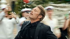 Mads Mikkelsen elokuvassa Yhdet vielä.