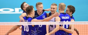 Finlands volleybollherrar jublar. Finlands volleybollherrar jublar.