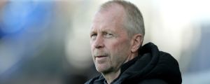 Olli Huttunen tränade senast VPS i fotbollsligan. Olli Huttunen ser åt vänster.