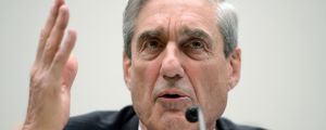 Robert Mueller. Den förre FBI-chefen och federala åklagaren Robert Mueller åtnjuter ett gott rykte. Han tjänade både under George Bush och Barack Obama