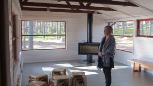 Strandpaviljongen är ett av många mysiga ställen på kursgården, tycker Annika Weckman. Pellinge kursgård