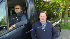 Taxichaufförerna Kjell Isaksson och Mia Peussa i Pargas. mia peussa och kjell isaksson