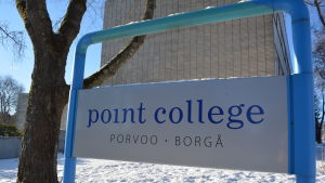 Point College finns på Institutgränd 1 i Näse. skylt på point college i borgå