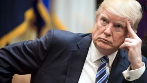 Trump anklagas för att ljuga om Obama i ett försök att avleda uppmärksamheten från sig själv USA:s president Donald Trump