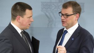 Jüri Ratas har varit Estlands premiärminister i tre år och tillträdde alltså när Juha Sipilä (C) var Finlands statsminister. Estlands premiärminister Jüri Ratas träffade sin finländske kollega i december 2016.