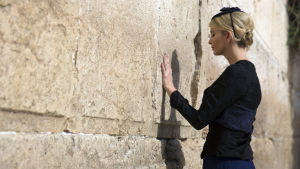 Ivanka Trump vid Klagomuren Ivanka Trump lägger en hand på Klagomuren i Jerusalem