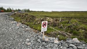 Trots att Fennovoima väntar på bygglov pågår sedan i höstas förberedande arbeten med infrastruktur på Hanhikivi udd i Pyhäjoki. Fennovoimas bygge i Pyhäjoki.