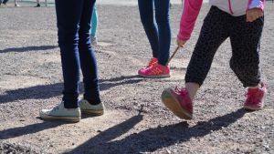 Bland annat de gratis idrottsklubbar som nu finns i stadens lågstadieskolor lyftes upp i samband med prisutdelningen. fötter