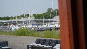 Utsikten inifrån bastun är fantastisk Det är fin utsikt från #urbcultbastuns fönster